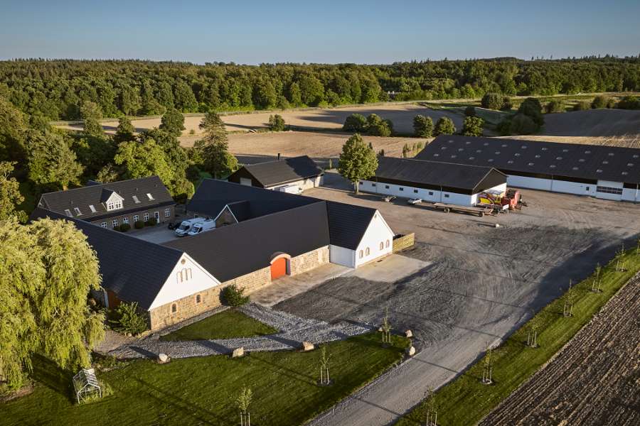 From tenant farm to future-proof agriculture with modern steel profiles, 