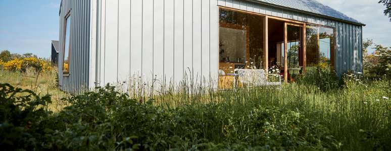 Minimalistic and Raw