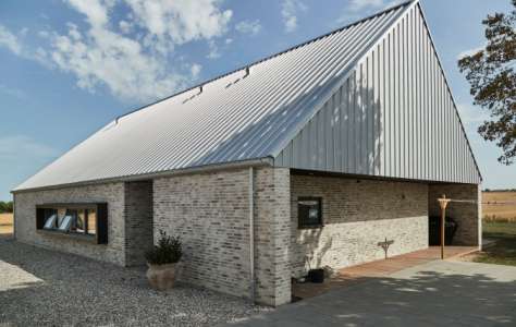 Nyt arkitekttegnet stuehus med frit udsyn til de åbne marker